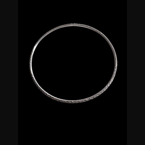 925 Sterling Silver Textured Diamond Pattern Size 8" 2mm Bangle Bracelet - Picture 12 of 12